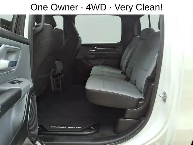 2022 Ram 1500 Big Horn Crew Cab 4x4 5'7" Box