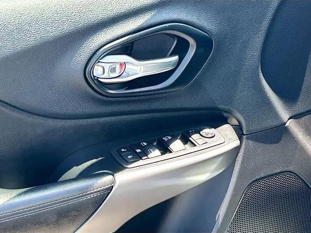 2021 Jeep Cherokee Latitude FWD
