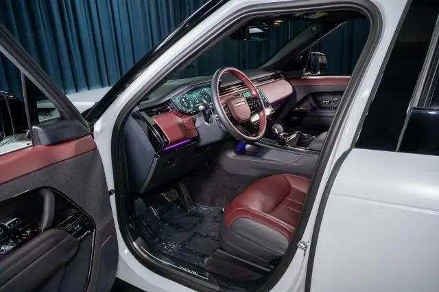 2025 Land Rover Range Rover Sport P530 Autobiography