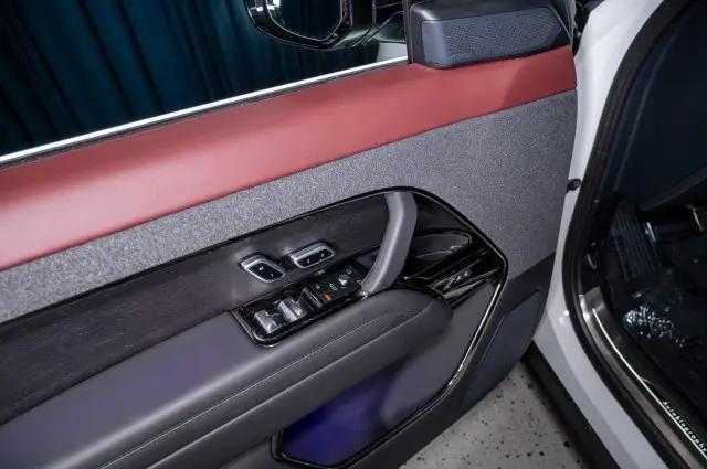 2025 Land Rover Range Rover Sport P530 Autobiography