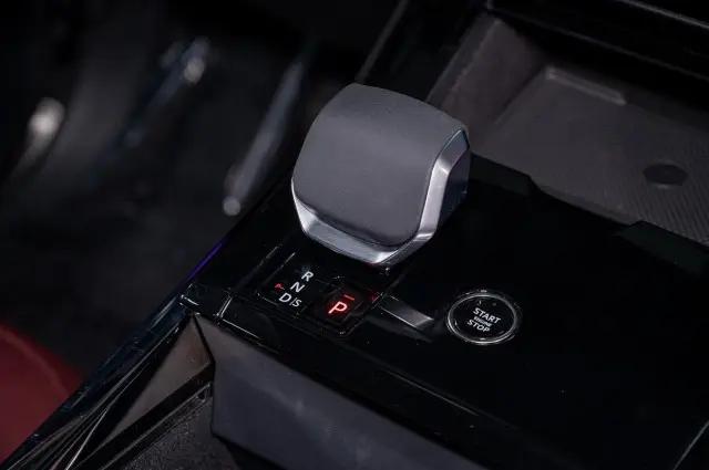 2025 Land Rover Range Rover Sport P530 Autobiography