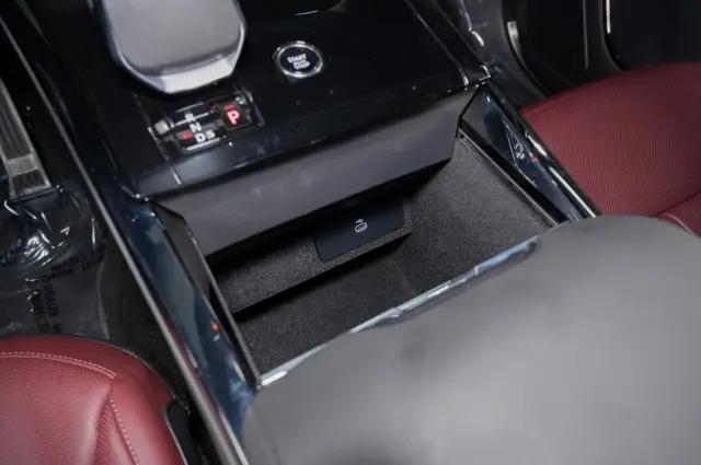 2025 Land Rover Range Rover Sport P530 Autobiography