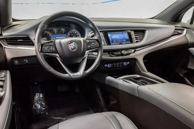 2023 Buick Enclave Essence AWD