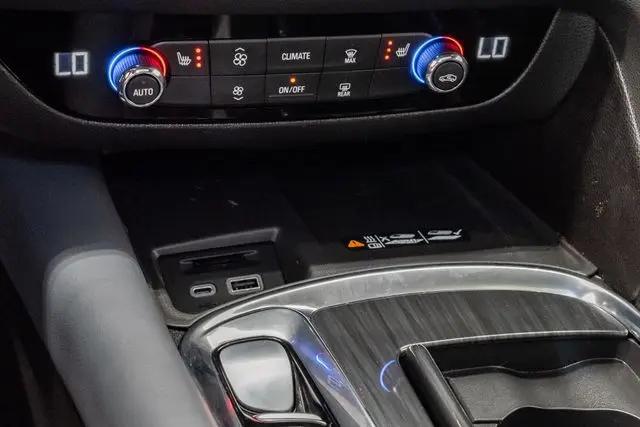 2023 Buick Enclave Essence AWD