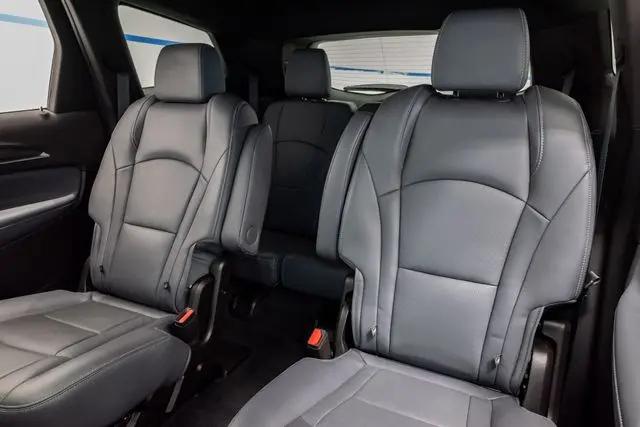 2023 Buick Enclave Essence AWD