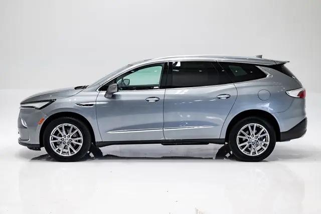2023 Buick Enclave Essence AWD