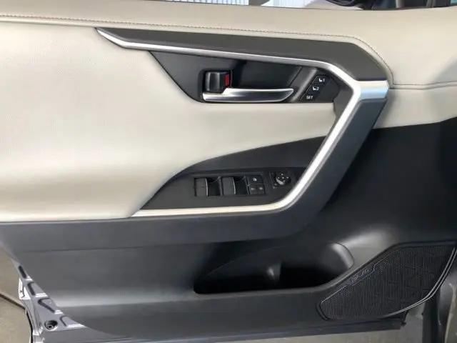 2022 Toyota RAV4 Limited