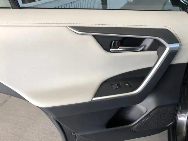 2022 Toyota RAV4 Limited