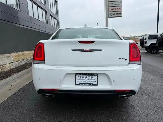 2023 Chrysler 300 300S