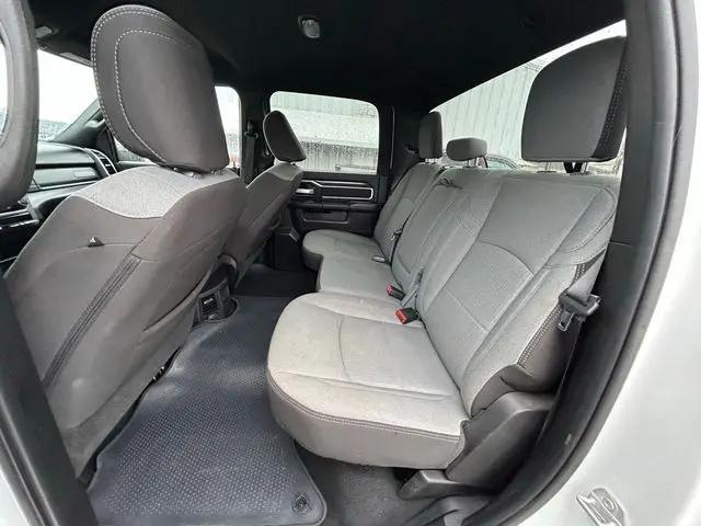 2024 Ram 3500 Big Horn Crew Cab 4x4 8' Box