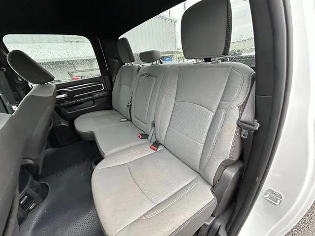 2024 Ram 3500 Big Horn Crew Cab 4x4 8' Box