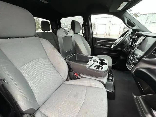 2024 Ram 3500 Big Horn Crew Cab 4x4 8' Box