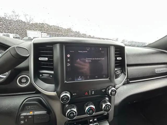 2024 Ram 3500 Big Horn Crew Cab 4x4 8' Box