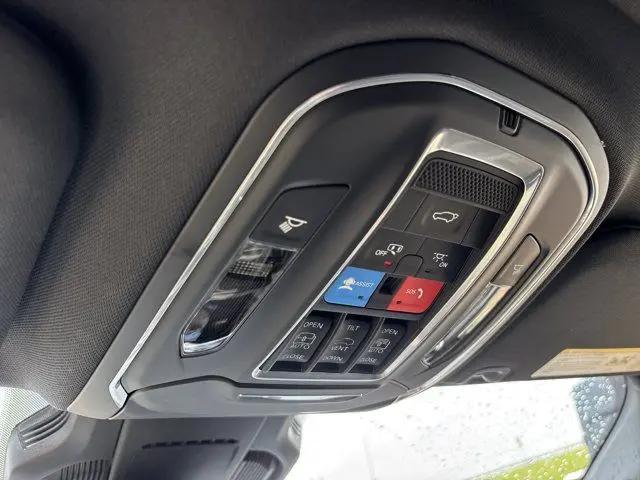 2026 Jeep Cherokee Overland 4x4