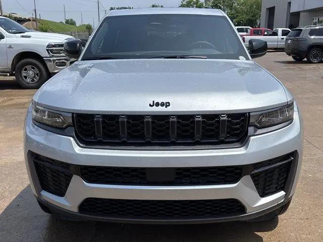 2026 Jeep Grand Cherokee L Altitude 4x4