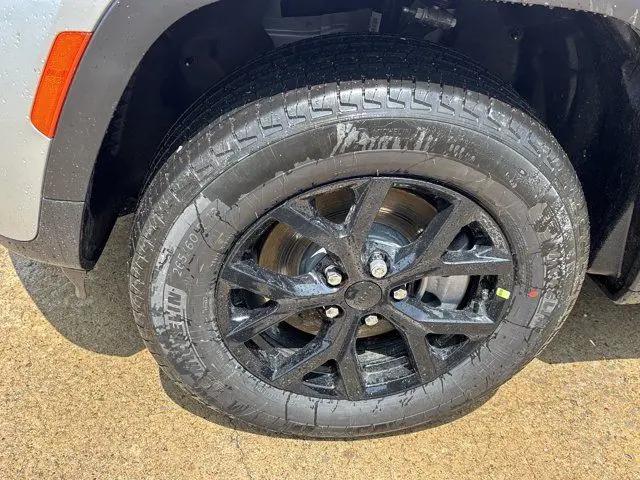 2026 Jeep Grand Cherokee L Altitude 4x4
