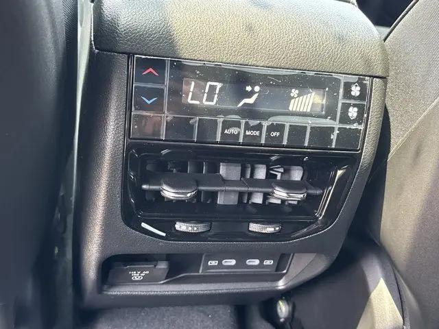 2026 Jeep Grand Cherokee L Altitude 4x4