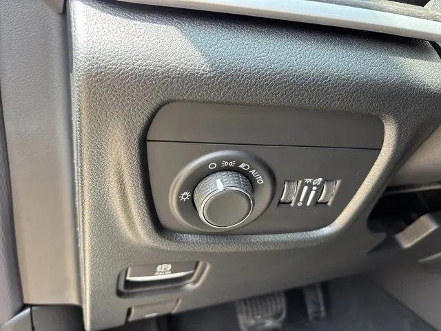 2026 Jeep Grand Cherokee L Altitude 4x4