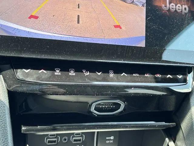 2026 Jeep Grand Cherokee L Altitude 4x4