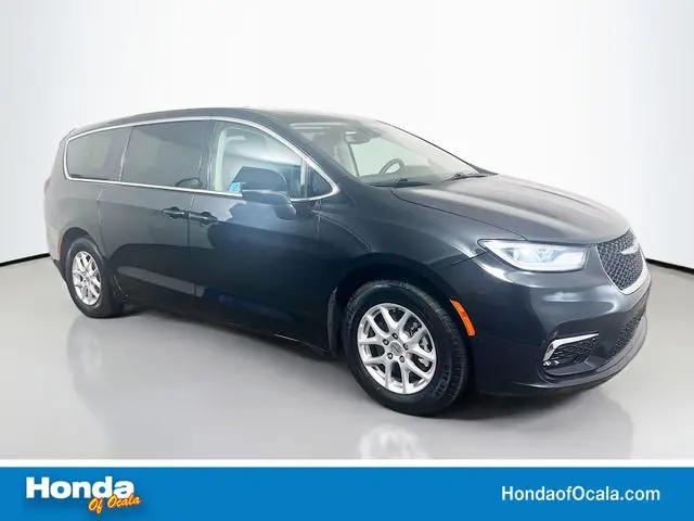 2023 Chrysler Pacifica Touring L for sale in Ocala, FL