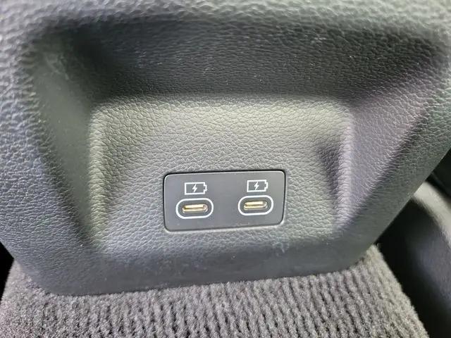 2025 Genesis G70 2.5T AWD