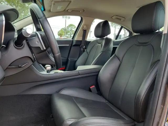 2025 Genesis G70 2.5T AWD