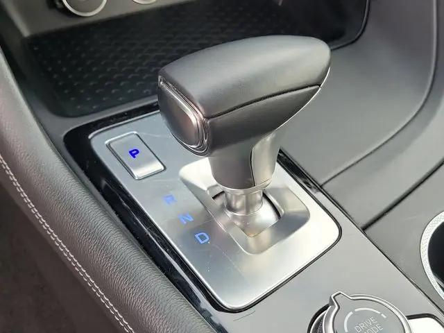 2025 Genesis G70 2.5T AWD