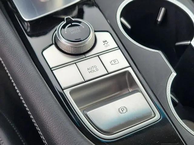 2025 Genesis G70 2.5T AWD