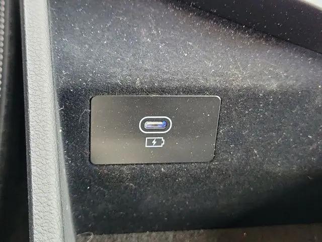 2025 Genesis G70 2.5T AWD