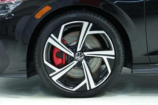2025 Volkswagen Golf GTI 2.0T SE