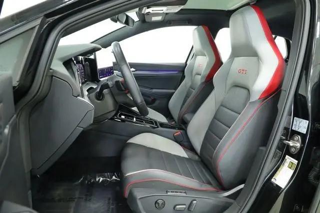 2025 Volkswagen Golf GTI 2.0T SE