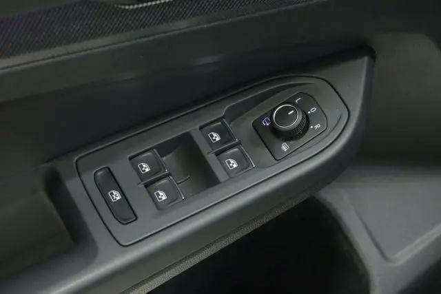 2025 Volkswagen Golf GTI 2.0T SE
