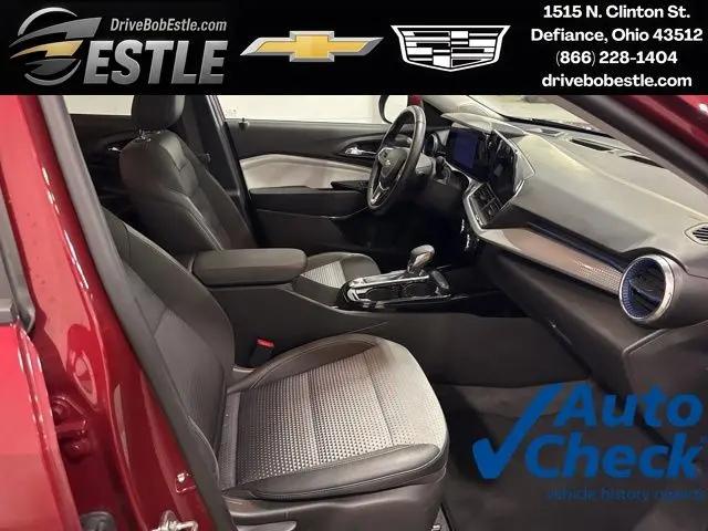 2025 Chevrolet Trax FWD LT