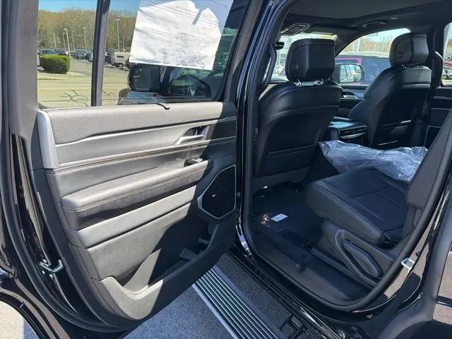 2026 Jeep Grand Wagoneer Limited Reserve 4x4