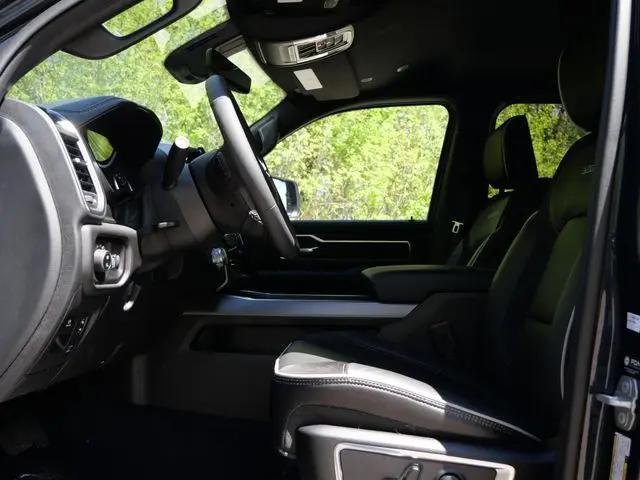 2026 Ram 1500 Laramie Crew Cab 4x4 5'7" Box