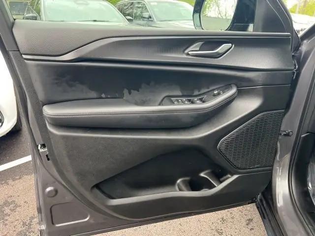 2024 Jeep Grand Cherokee L Altitude X 4x4