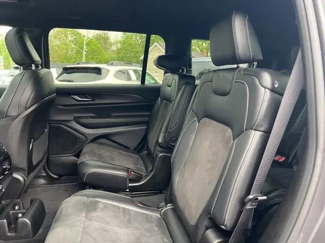 2024 Jeep Grand Cherokee L Altitude X 4x4