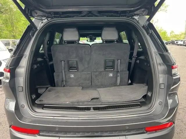 2024 Jeep Grand Cherokee L Altitude X 4x4