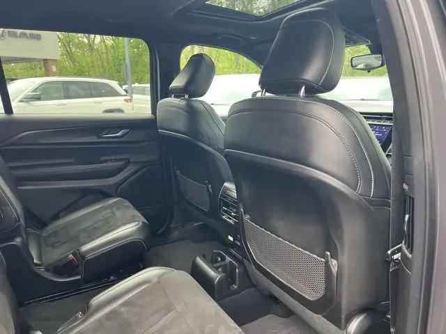 2024 Jeep Grand Cherokee L Altitude X 4x4