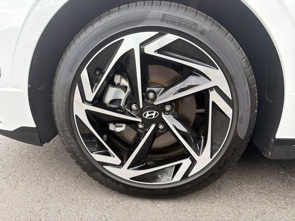 New 2026 White HYUNDAI SEL Sport image 12