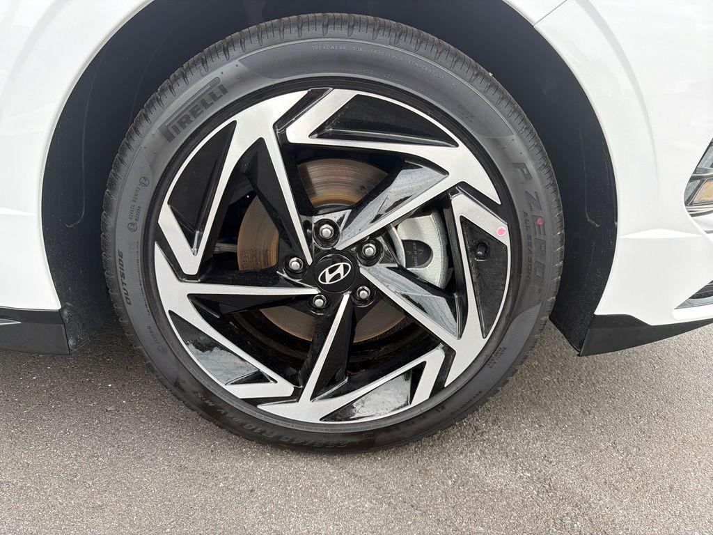 New 2026 White HYUNDAI SEL Sport image 13
