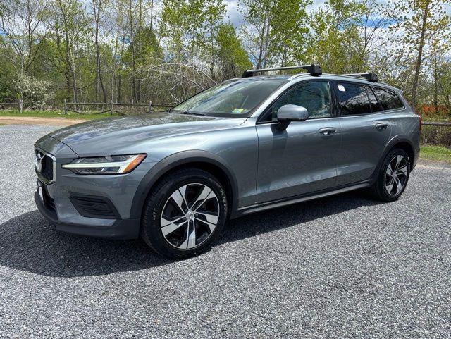 2020 Volvo V60 Cross Country T5