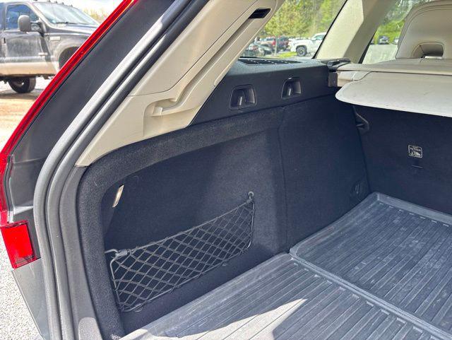 2020 Volvo V60 Cross Country T5