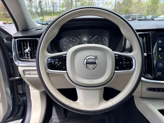 2020 Volvo V60 Cross Country T5