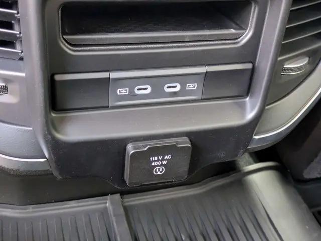 2026 Ram 3500 Big Horn Crew Cab 4x4 8' Box