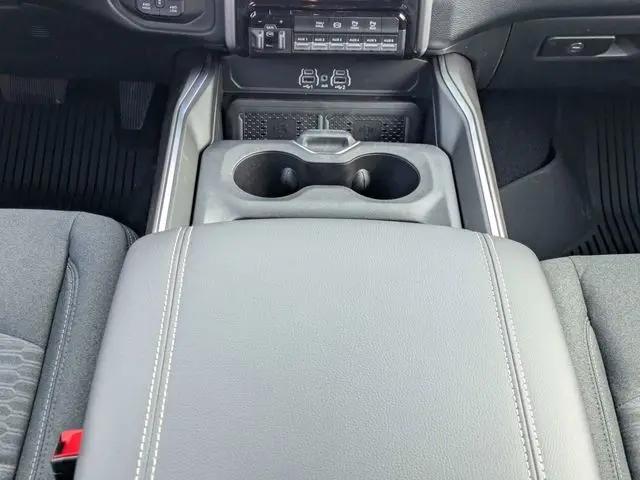 2026 Ram 3500 Big Horn Crew Cab 4x4 8' Box