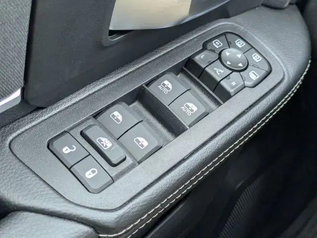 2026 Ram 3500 Big Horn Crew Cab 4x4 8' Box