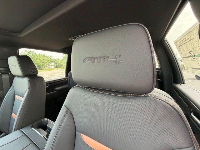 2026 GMC Sierra 2500HD Crew Cab, Standard Bed, AT4, 4WD