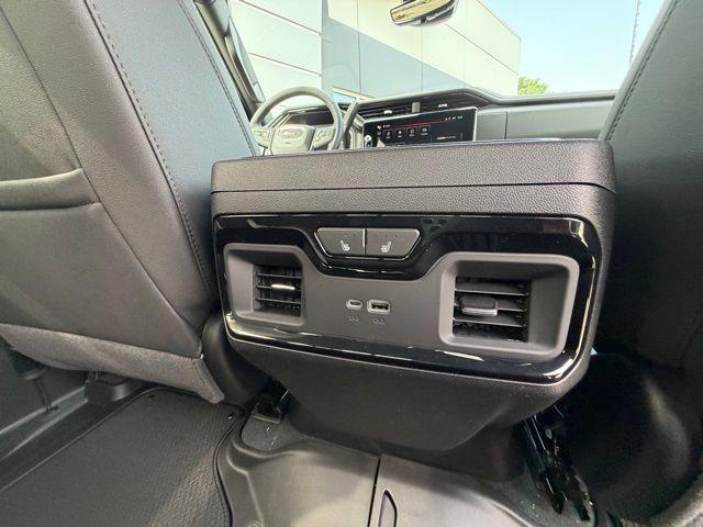 2026 GMC Sierra 2500HD Crew Cab, Standard Bed, AT4, 4WD