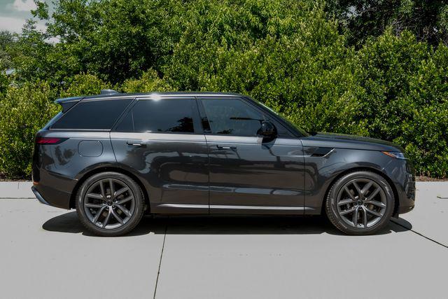 2026 Land Rover Range Rover Sport P360 SE